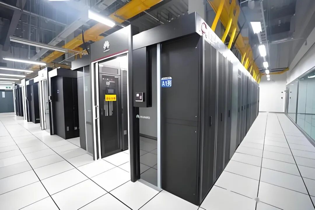 Антистатические фальшполы Huahong Activity Floor создают «невидимую линию защиты» для безопасности предприятия